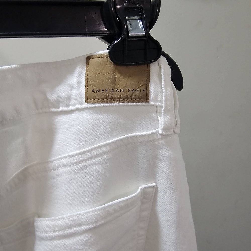 American Eagle Outfitters White Cargo Pants - Picture 4 of 9